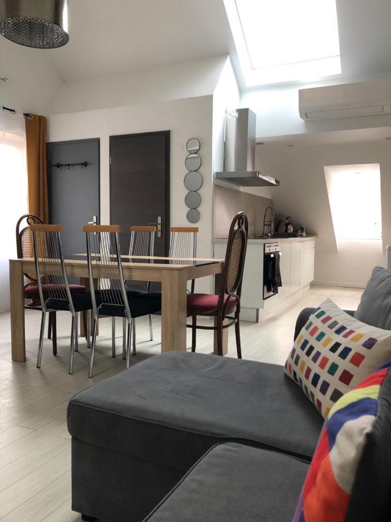 Deluxe Design - City Center Cosy Apartments Colmar Room photo